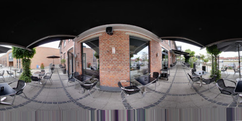 Cafe Baghuset Udenfor