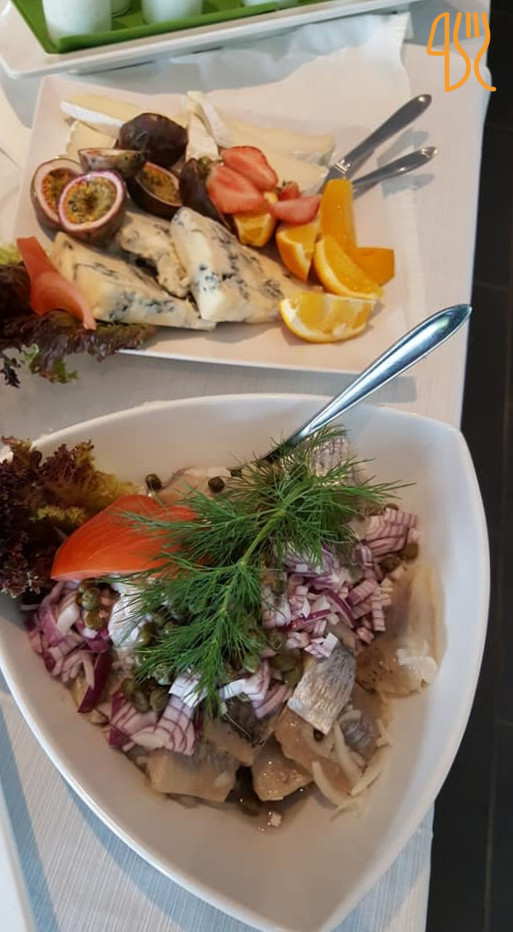 Og Cafe Nielsen Inde