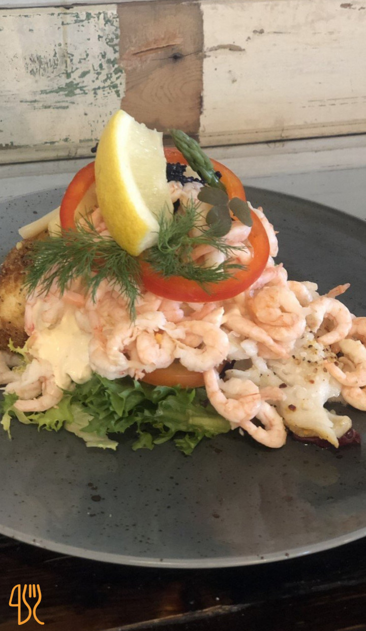 Cafe Marina Mad