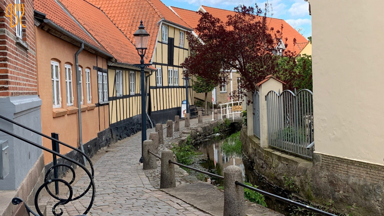 Cafe Solo Udenfor
