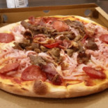 Day Night Pizzabar Mad