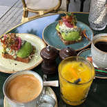 Dinabarkafe Mad