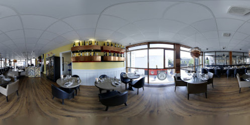 Felix Cafe&steakhouse Udenfor