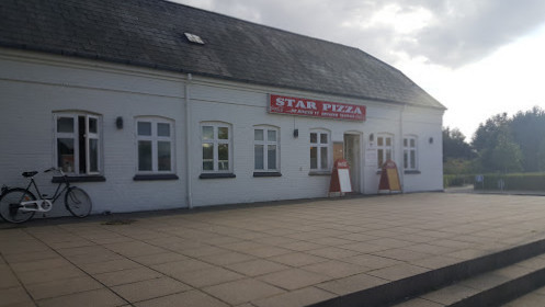Star Pizza Udenfor