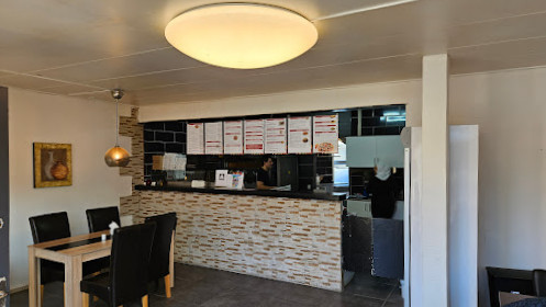 Pizza Og Kebab House Udenfor