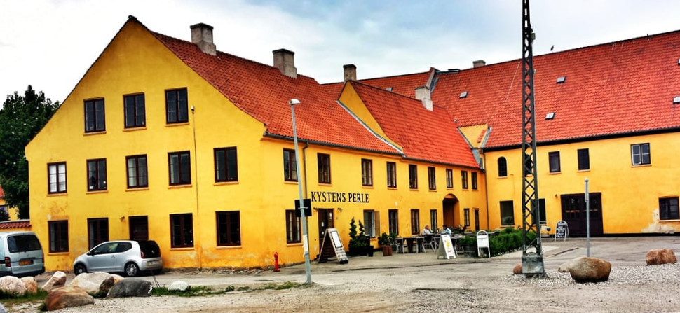 Kystens Perle Udenfor