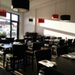 Yobi Sushi Udenfor