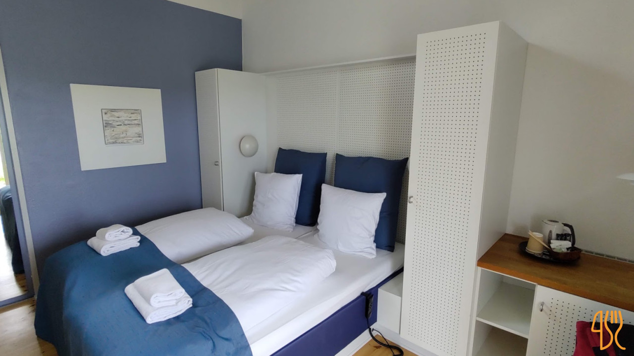 Henne Moelle Aa Badehotel Menu