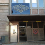 High Voltage Udenfor