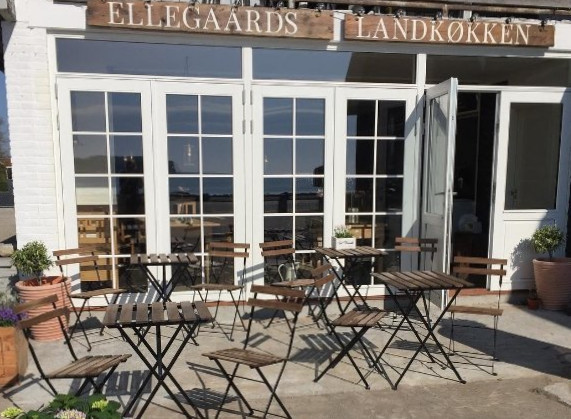 Ellegaards Landkoekken Udenfor