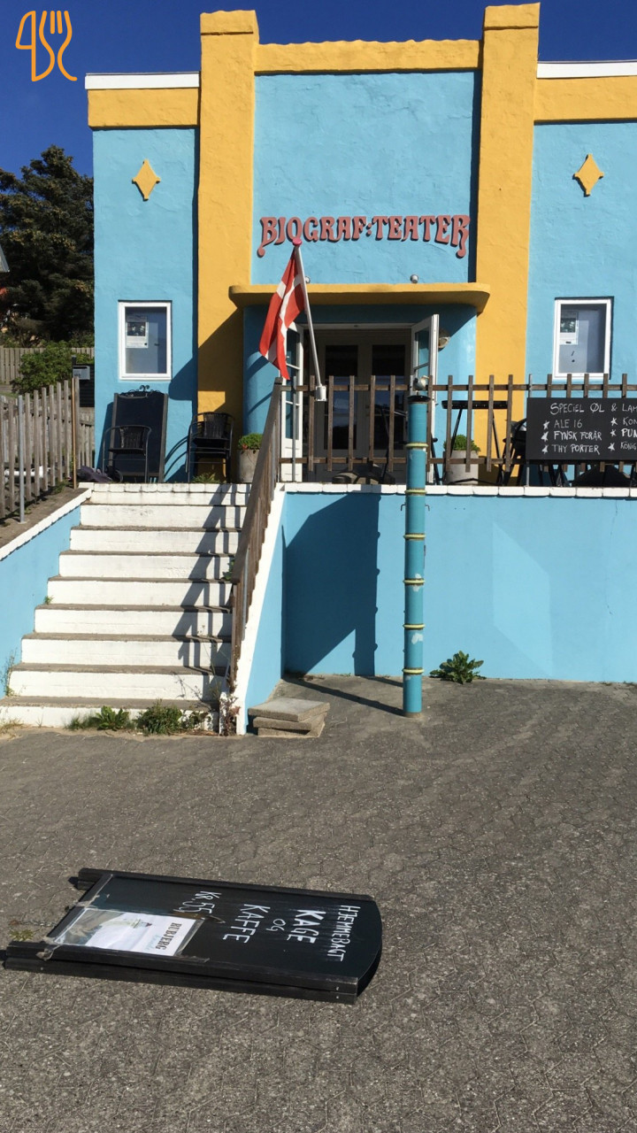 Den Blaa Cafe Udenfor