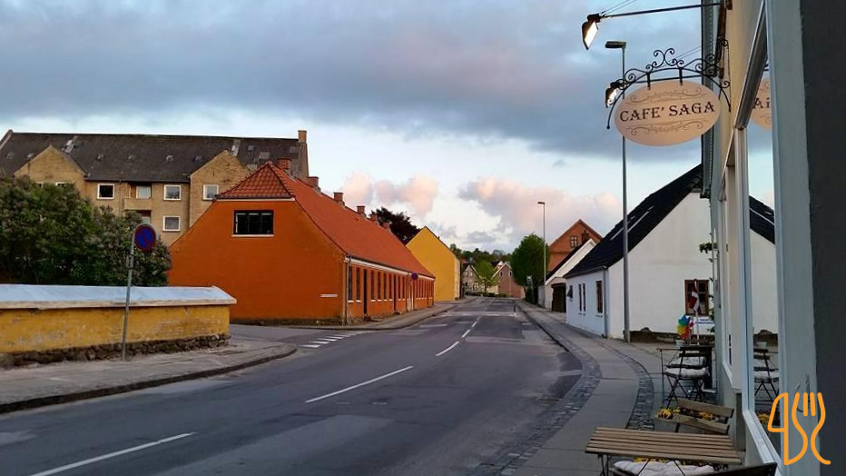 Cafe' Saga Hobro Udenfor