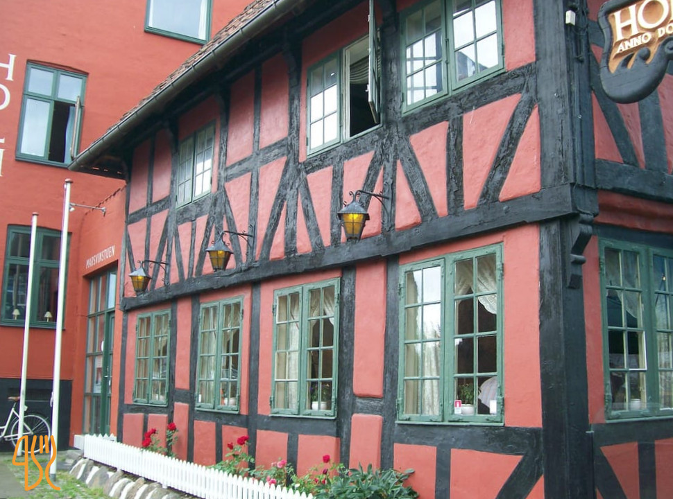 Holms Udenfor