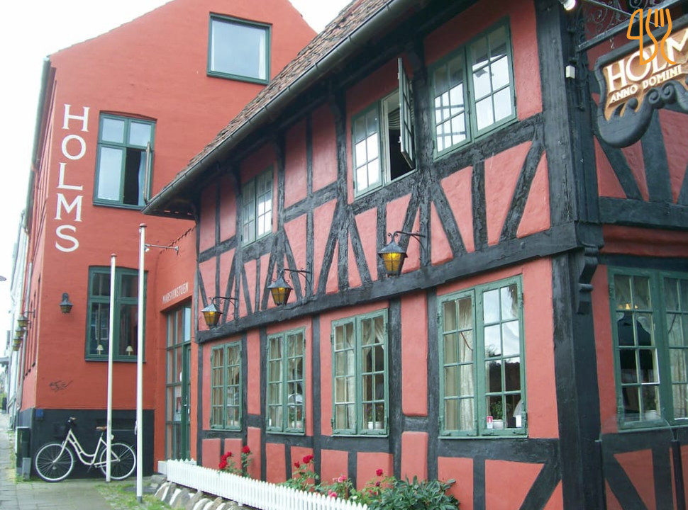 Holms Udenfor