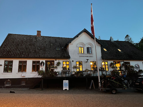 Tolne Gæstgivergaard Udenfor