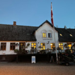 Tolne Gæstgivergaard Udenfor
