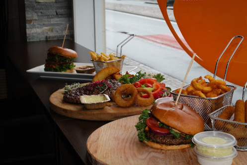 Aaby Burger Udenfor