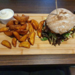 Cafe Mona Mad
