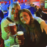 Zwei Grosse Bierbar Mad