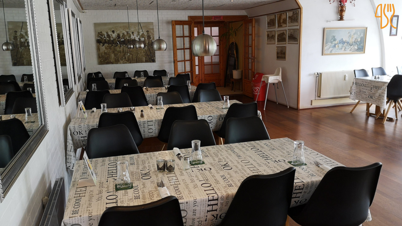 Hviding Pizzeria Udenfor