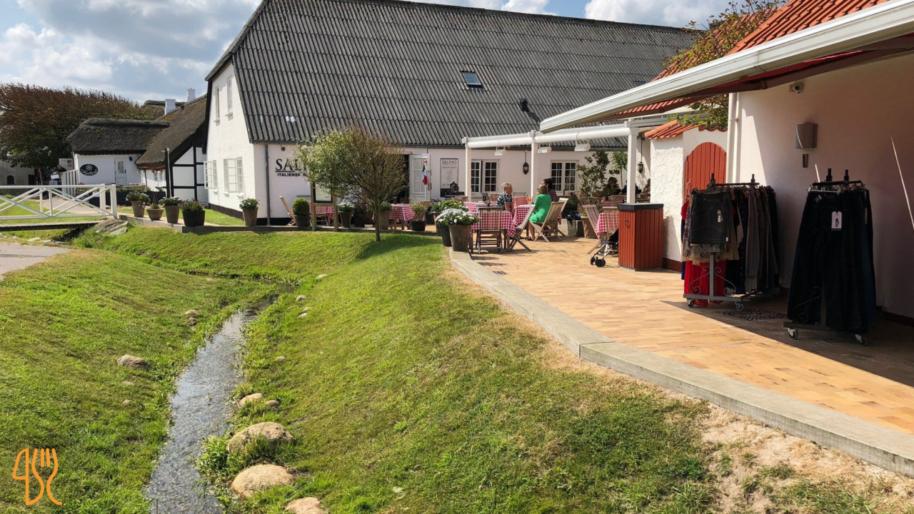 Salino Udenfor