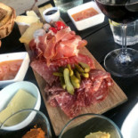 Adriano Vin Tapasbar Mad
