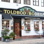 Toldbod Bodega Udenfor