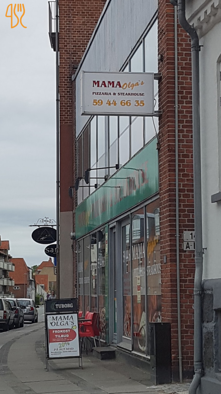 Mama Olga Pizza Udenfor