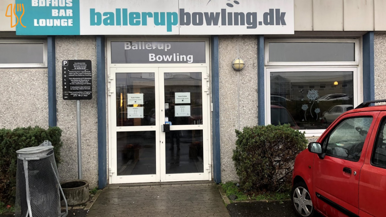 Ballerup Diner Udenfor