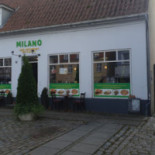 Milano Cafe Pizzaria Udenfor