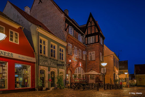 Hvedholm Slot Udenfor