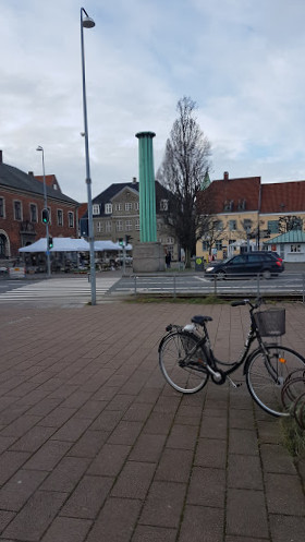 Poelsepaladset Udenfor