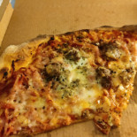 Keerth Pizza Og Grill Mad
