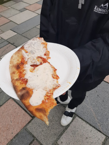 Ribes Sandwich, Pizzaria Og Grill Udenfor