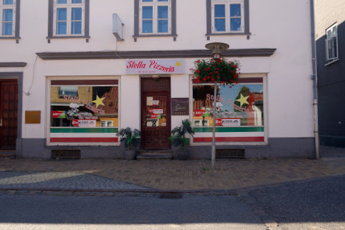 Stella Pizza Udenfor