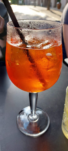 1401 Tapas&burgers Udenfor