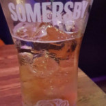Zwei Grosse Bierbar Mad