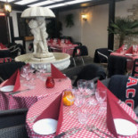 Mamma's Udenfor