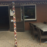 Zooasen I Givskud Zoo Inde