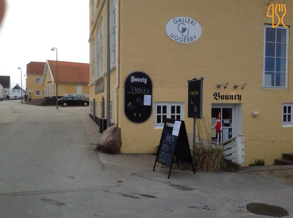 Bounty Loenstrup Udenfor