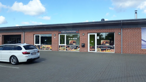 Vejen Stenovn S Pizza Udenfor