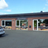 Vejen Stenovn S Pizza Udenfor