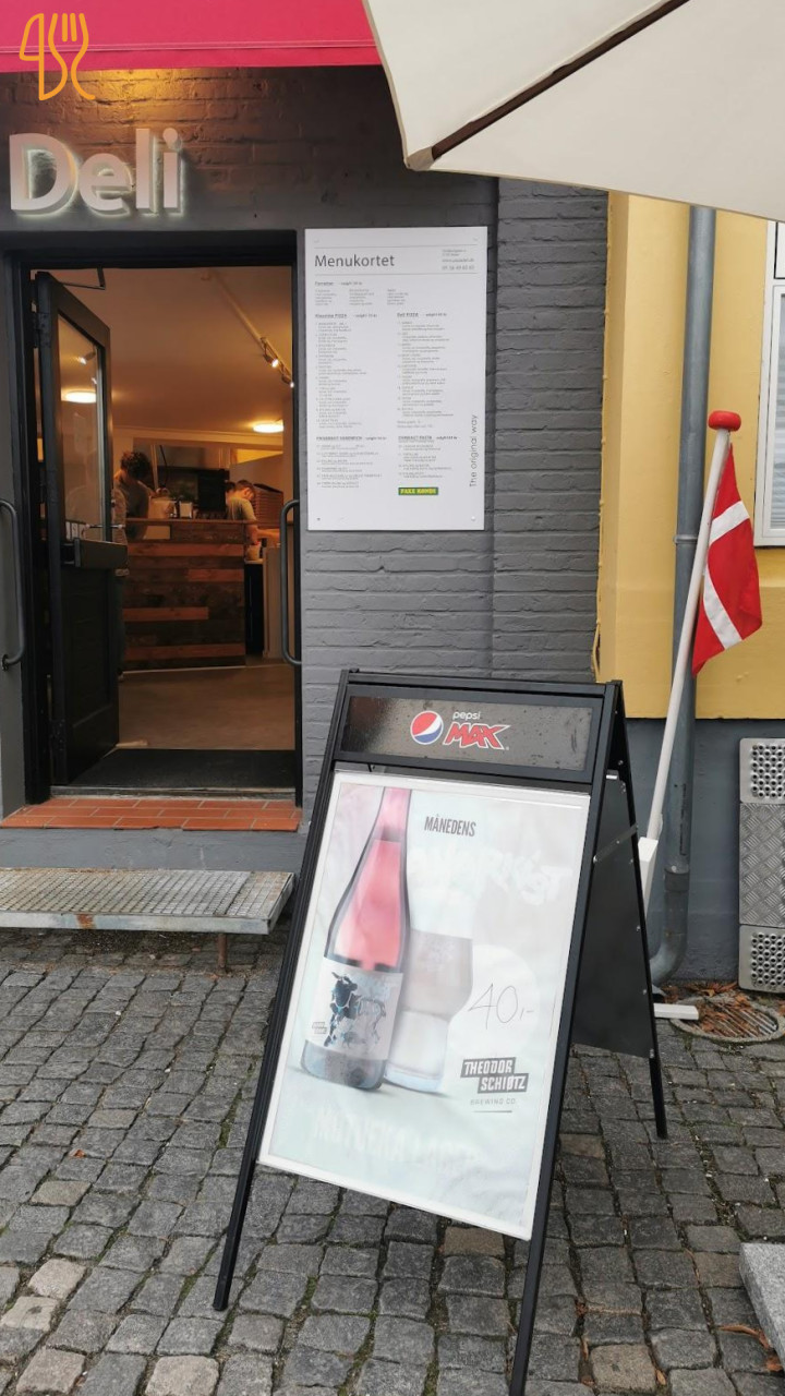 Pizza Deli Nexø Inde