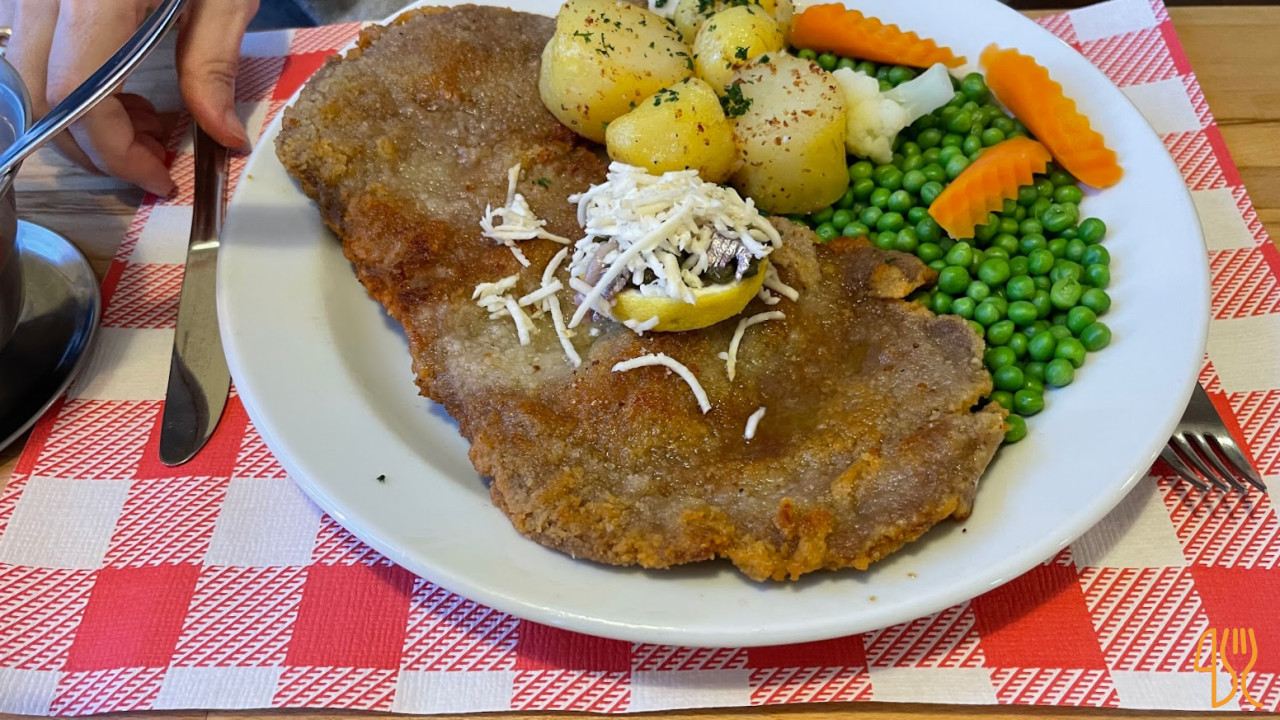 Gudhjem Bakke Udenfor