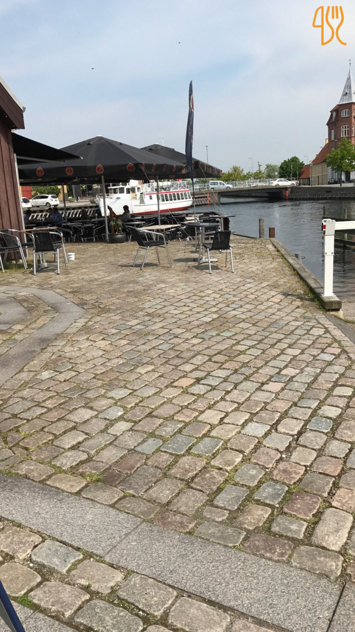 Solsikken Udenfor