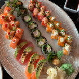 Nira Sushi Mad