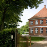 Dannebroen At Kongebrogaarden Udenfor