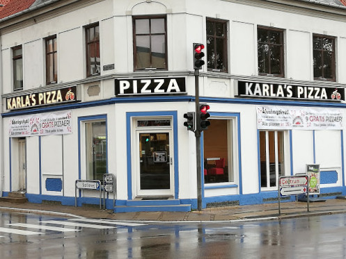 Karlas Pizza Udenfor