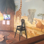 Zooasen I Givskud Zoo Inde