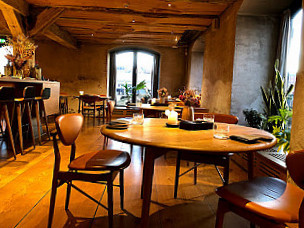 Restaurant Barr Inde